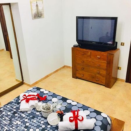 Il Mandarino Bed & Breakfast Decimomannu Bagian luar foto