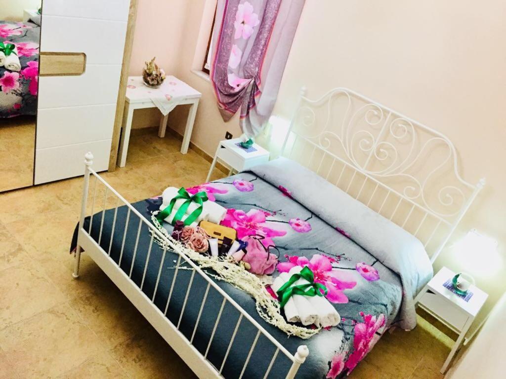 Il Mandarino Bed & Breakfast Decimomannu Bagian luar foto