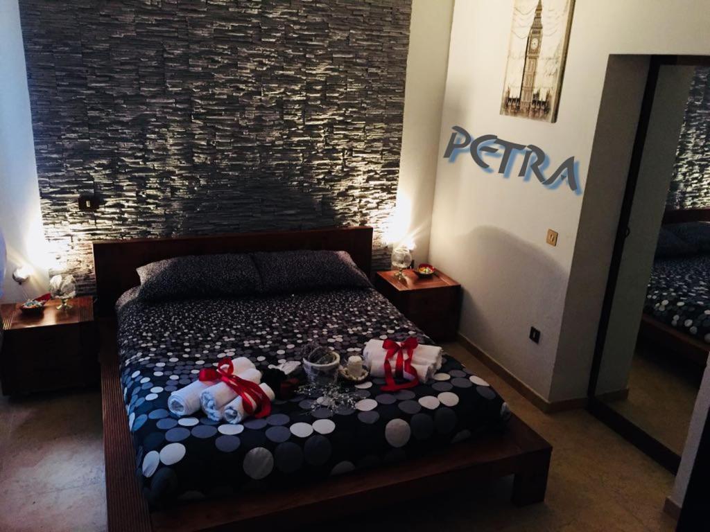 Il Mandarino Bed & Breakfast Decimomannu Bagian luar foto