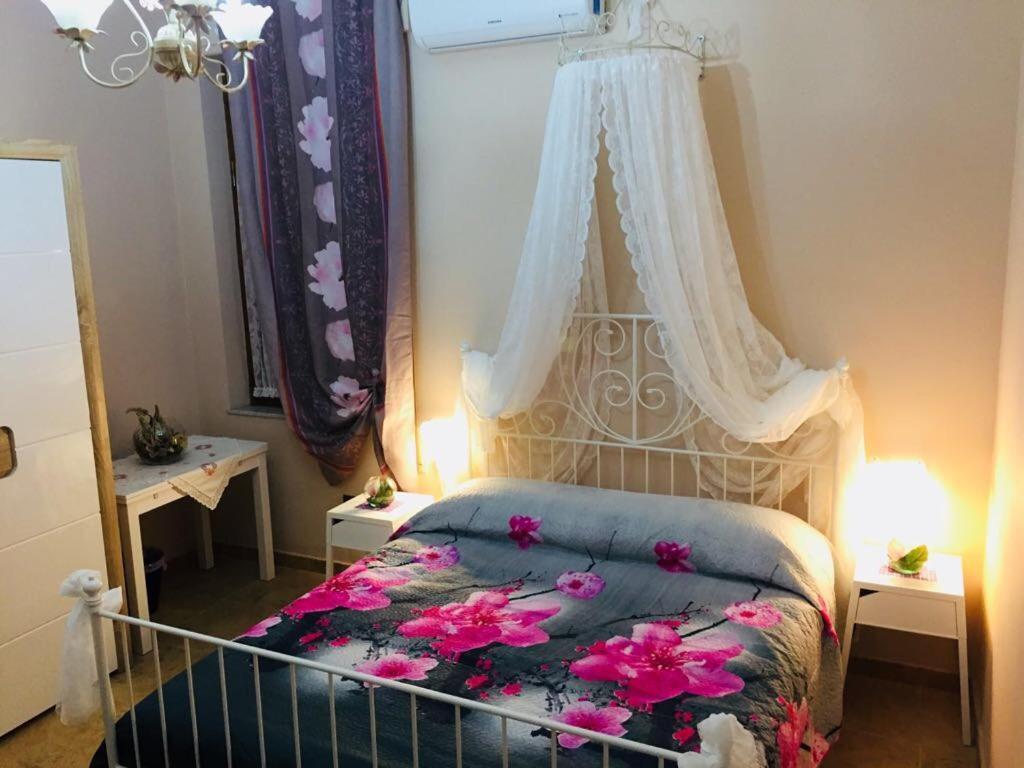 Il Mandarino Bed & Breakfast Decimomannu Bagian luar foto